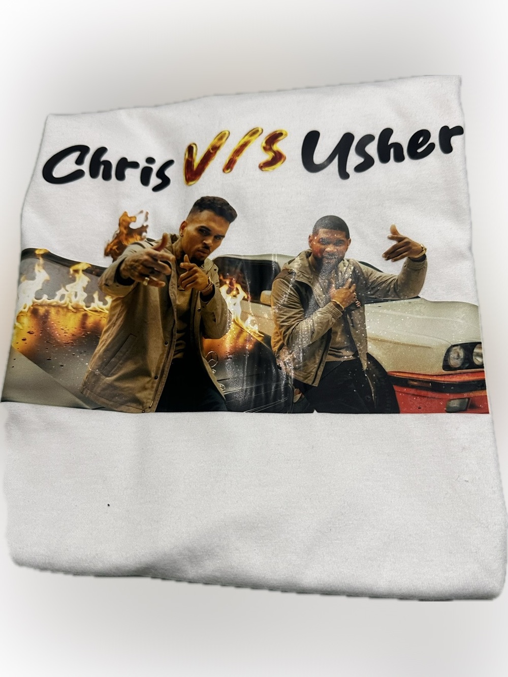 Chris Brown VS Usher Tee Size L